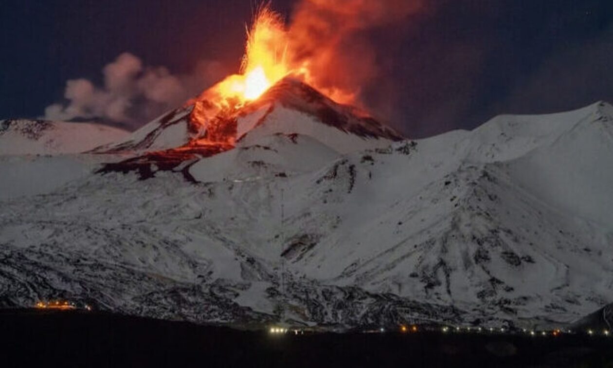 Italia: Nuova eruzione dell’Etna – Sospensione temporanea dei voli in Sicilia (video)