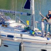 Ζευγάρι εγκατέλειψε τη Βρετανία για να ζήσει σε σκάφος στην Ελλάδα
