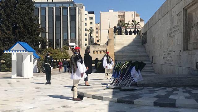 καταθεση στεφανων