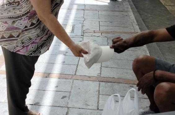 Παροχή υπηρεσιών "streetwork" από το Δήμο Ηρακλείου προς τους άστεγους 