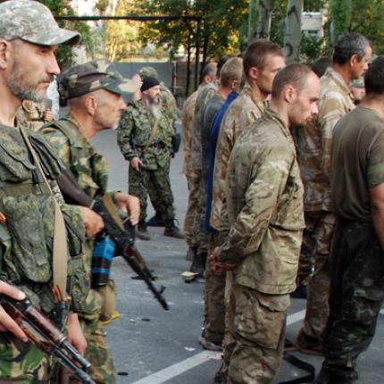 Ουκρανία: Άρχισε η ανταλλαγή αιχμαλώτων ανάμεσα στις αρχές και τους φιλορώσους αυτονομιστές