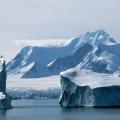 Φλέγονται οι πόλοι σε Ανταρκτική και Αρκτική 