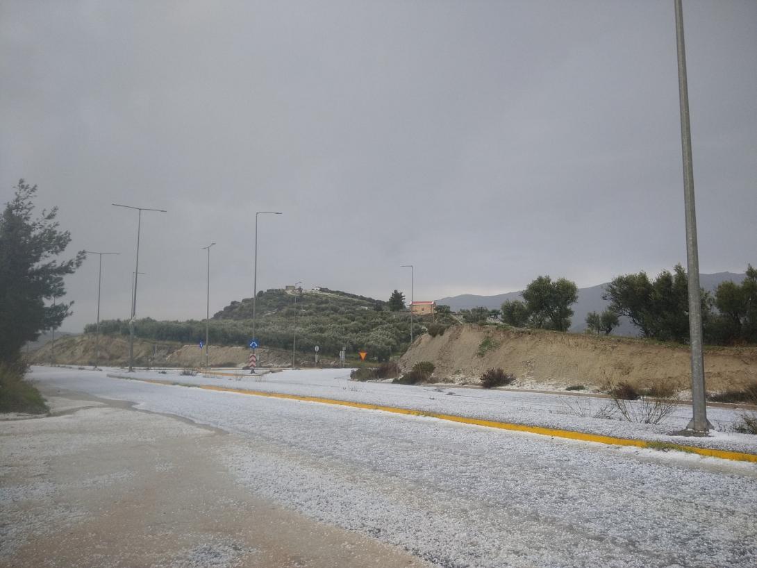 χαλαζι στον κόμβο της Μάρθας