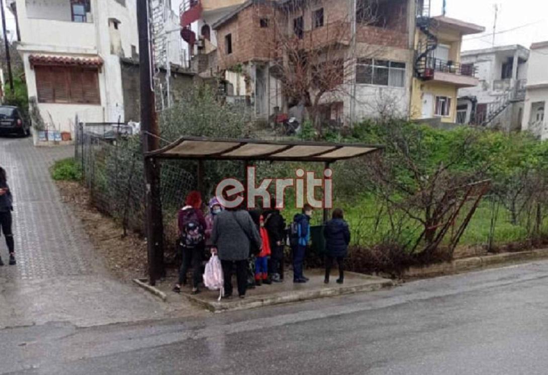 σταση λεωφορειου ποταμιες