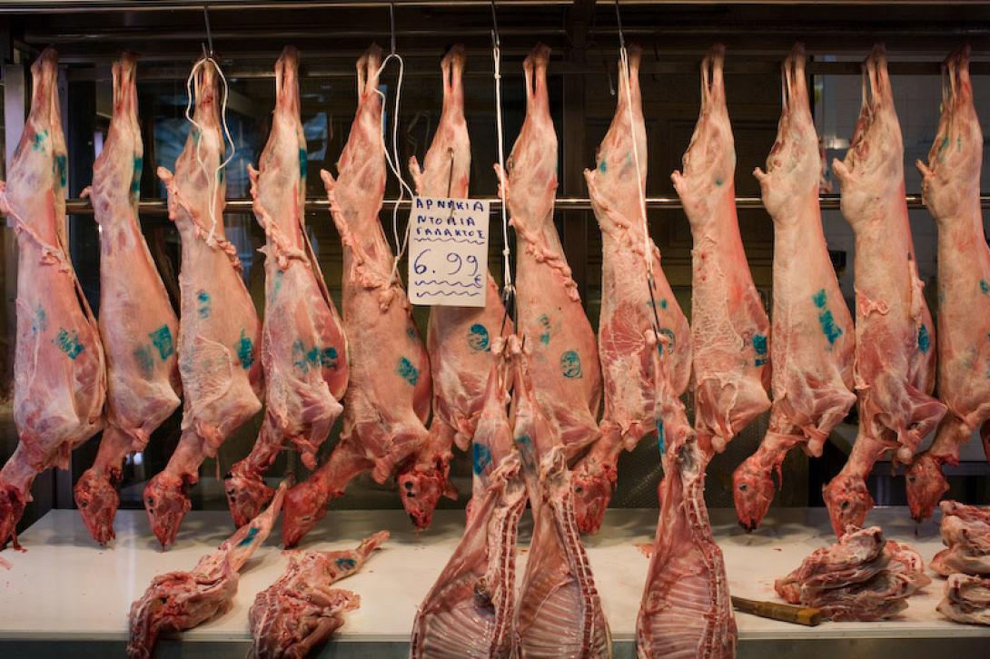 Εντείνονται οι έλεγχοι στην αγορά κρέατος ενόψει Πάσχα