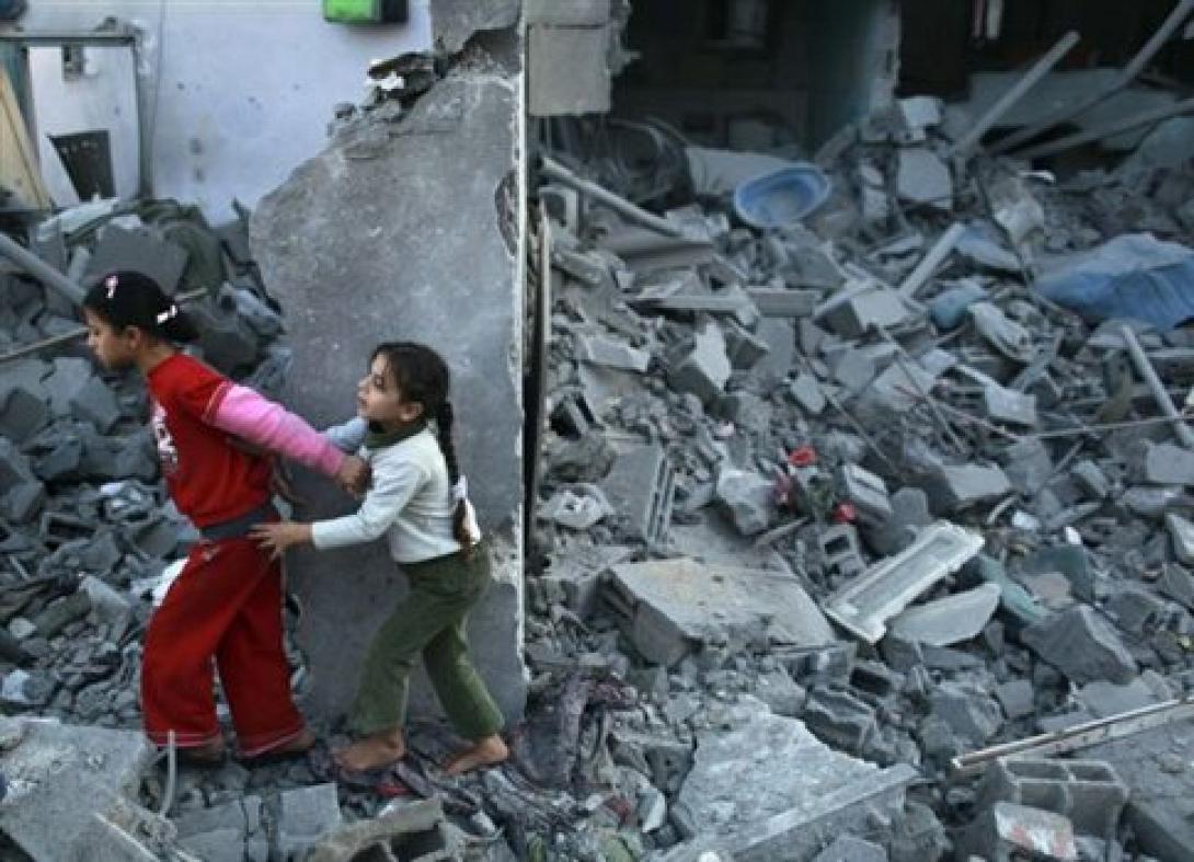 Εκατόμβη στη Γάζα με 80% των θυμάτων άμαχους και παιδιά
